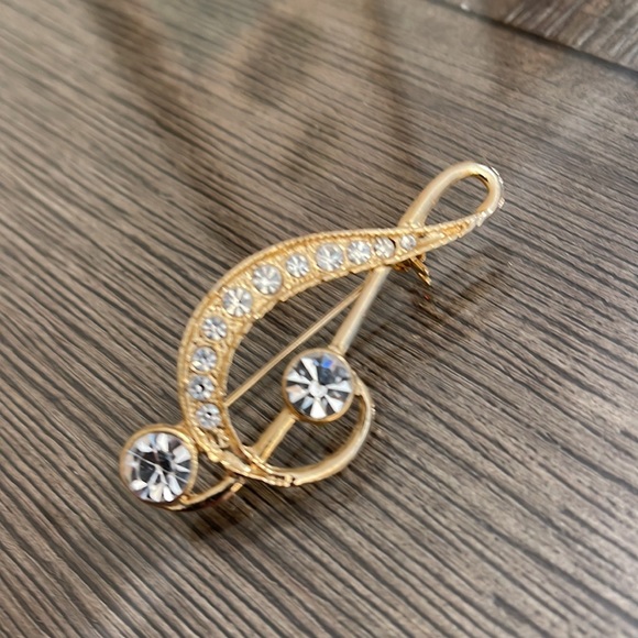 Vintage Treble Clef Rhinestone Pin, Gokd-tone - Picture 12 of 12